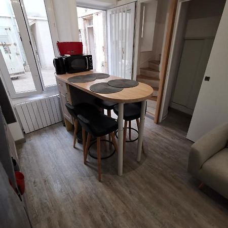 Appartement hyper centre au bord de loire Orléans Extérieur photo